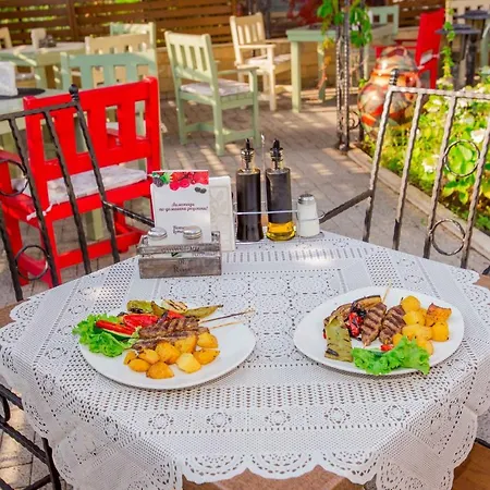 The Step Family Отель