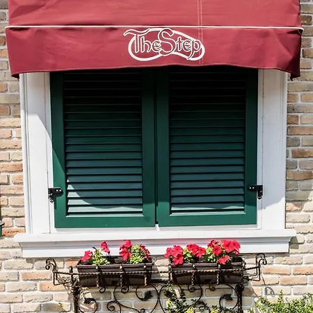 The Step Family Отель