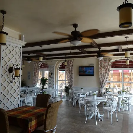 The Step Family Отель Солнечный берег