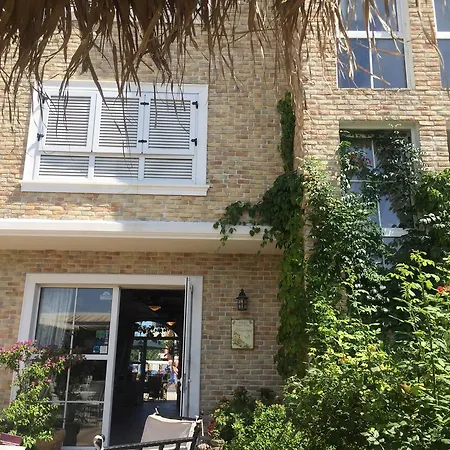 Szálloda The Step Family