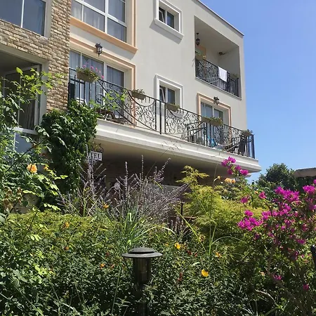 Szálloda The Step Family 2*