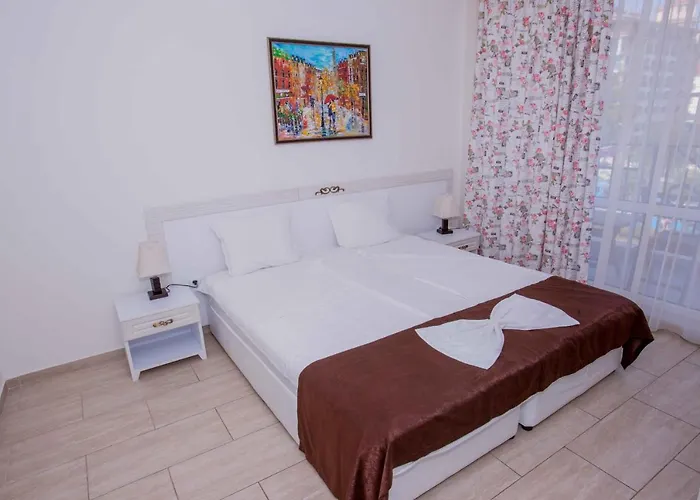 The Step Family Szálloda