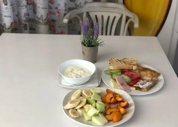 Hotell The Step Family