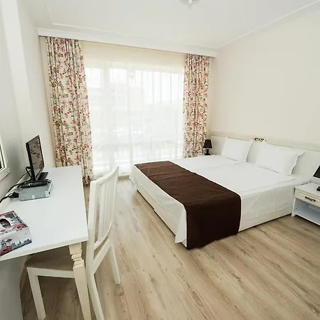 The Step Family 2* Słoneczny Brzeg