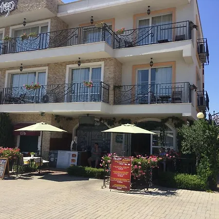 The Step Family Hotel 2*